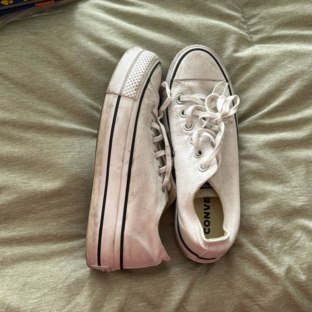 Converse Platform White